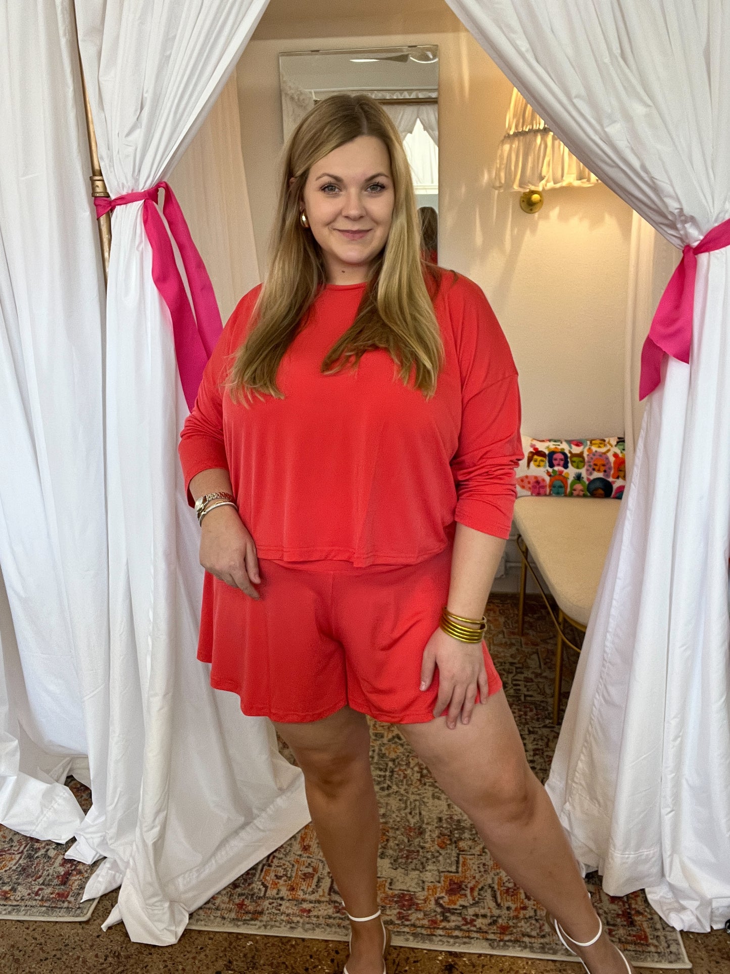 Cool-Touch Knit Top and Flare Shorts Set! (Coral red)