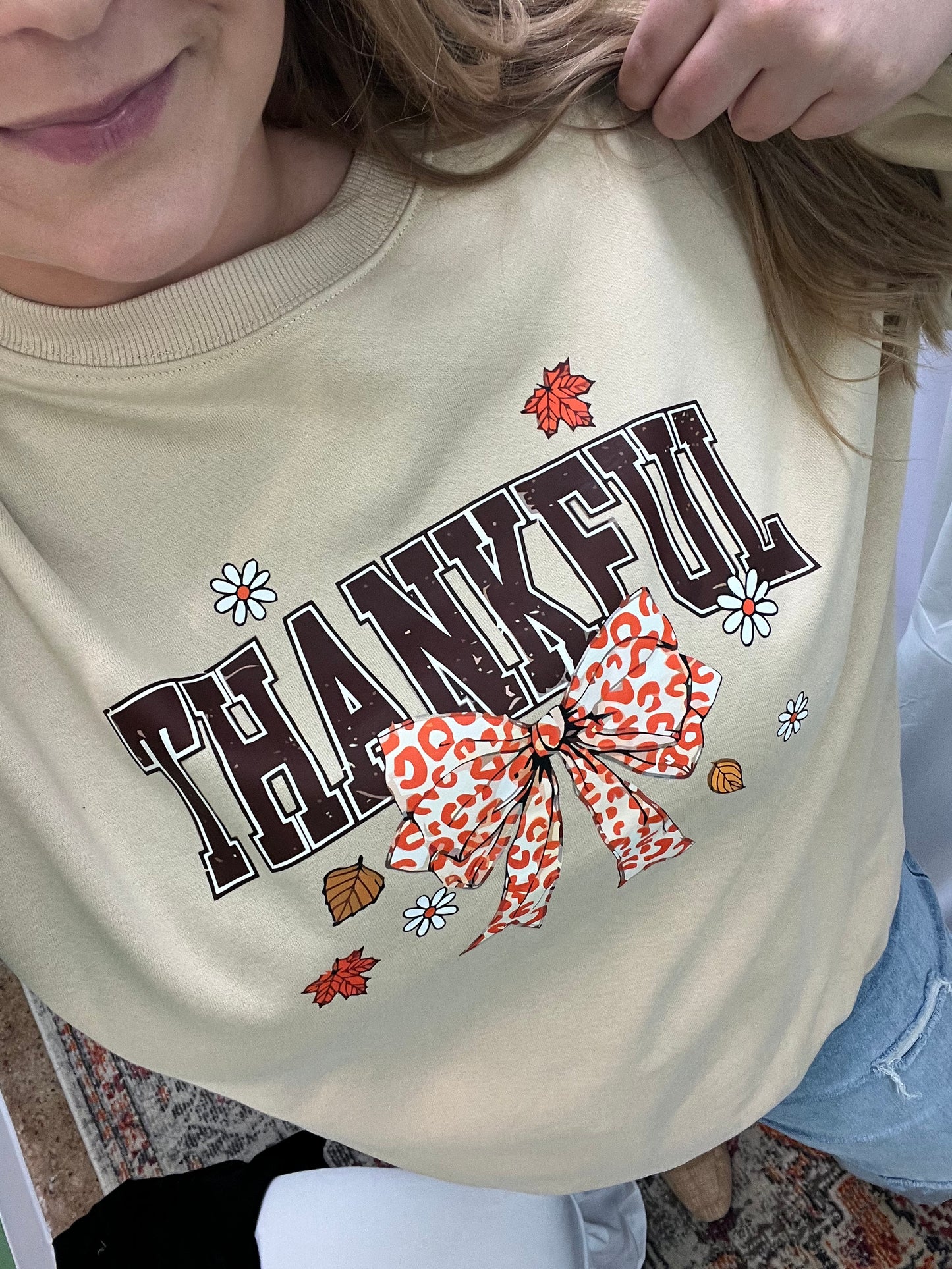 Thankful Bow Sweatshirt