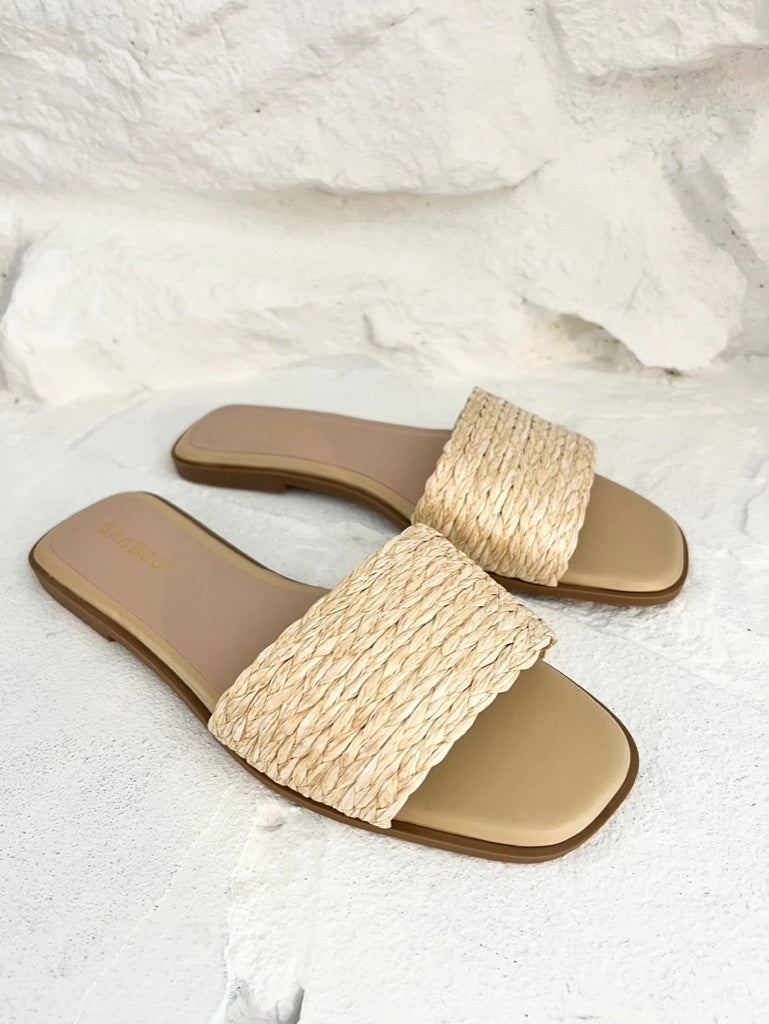 Raffia Slides